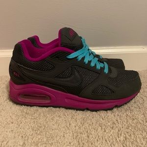 Nike women’s AirMax